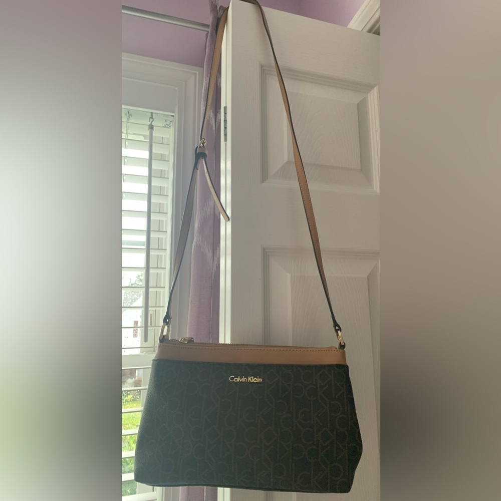 Calvin Klein Crossbody